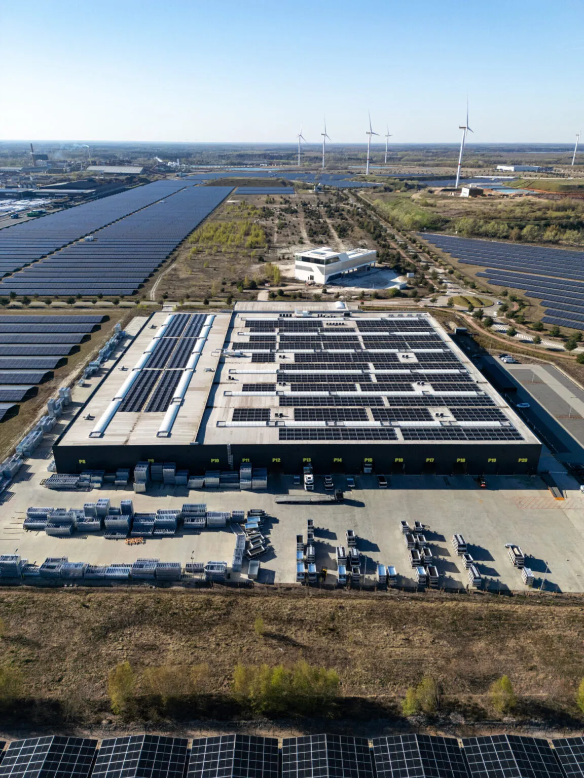 Zonnenpanelen op het dak bij Eduard in Lommel